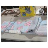 FLORAL PATCHWORK QUILT WITH GINGHAM ACCENTS