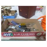 ASSORTED HAND TOOL SET WITH CHISELS AND SCRAPER