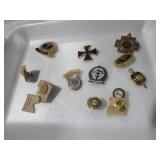 COLLECTION OF VINTAGE ESTATE PINS
