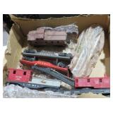 LIONEL MODEL TRAIN CAR SET