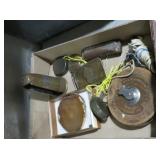 COLLECTIBLE VINTAGE ASSORTED ITEM LOT