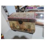 VINTAGE STYLE DECORATIVE STORAGE CHEST