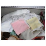 ASSORTED VINTAGE LINENS AND TEXTILES COLLECTION
