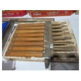 8-PIECE WOODWORKING CHISEL SET