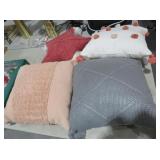 SET OF FOUR DECORATIVE THROW PILLOWS