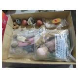 VINTAGE DOLL AND MINIATURE ACCESSORIES LOT