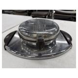 1940s Universal electric waffle iron featuring an