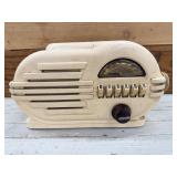 Vintage Tube Radio, Beige, Works!