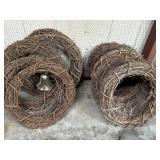 13 grapevine wreaths. 10are 31ï¿½ and 3 are 36ï¿½.