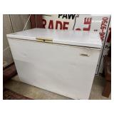 Kelvinator chest deep freezer. 13.6-15.6 cubic