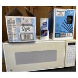 Break Room Bundle. Spacemaker II microwave, box