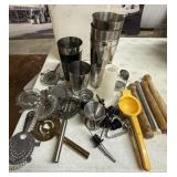 BUNDLE OF BARWARE UTENSILS FOR DRINK MIXING