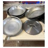 4 RESTAURANT GRADE SKILLET PANS W/HANDLES AND ONE