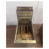 2 RESTAURANT GRADE FRYERS, NEED CLEANING