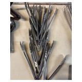 BUNDLE OF STAINLESS STEEL FOOD SERVING TONGS