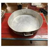 X-LARGE 22x6 COOKING POT. USED. SOLD AS IT IS.