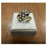 Gold Tone Ladies Fashion Ring, Size 5