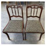 2 Vintage Chippendale-Style mahogany Dining