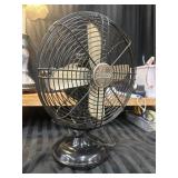 Holmes Oscillating Metal 3 Speed Table Fan.