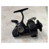 Vintage South Bend Classic 930 Spinning Fish Reel