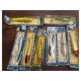 8 New Rippinï¿½ Water fishing lures bait tackle