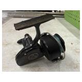 Vintage South Bend Classic 930 Spinning Reel