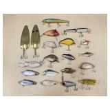 19pc Vintage Fishing Lures, Heddon Sonic,