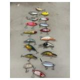 18 Hard Plastic Vintage Lures, Various Brands.