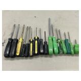 Tool Bundle - Set of 16 Screwdrivers