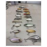 18 Vintage Hard Plastic Fishing Lures, Brands