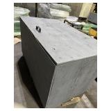 XL WOOD STORAGE BOX WITH LID. CONTENTS