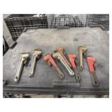 8 Pipe wrenches
