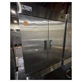 AVANTCO INDUSTRIAL STAINLESS STEEL DOUBLE DOOR