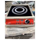 AVANTCO SINGLE COUNTERTOP INDUCTION RANGE. 120V -