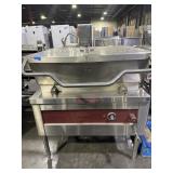 Crown Steam 30gallon gas tilt skillet Braising Pan