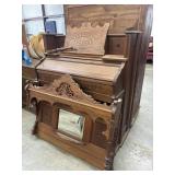 Antique Packard Pump Organ, Needs to be Repaired,