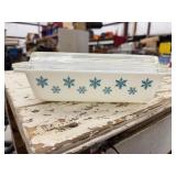 Vintage Pyrex Turquoise Snowflake 575-B 2-Quart