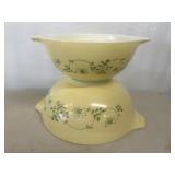 2 Vintage Pyrex Cinderella bowls in the