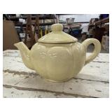 Small Yellow Vintage Teapot, Unmarked