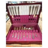 33pc Rogers Oneida Flatware Set in Pink Lined