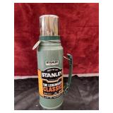 Stanley Legendary Classic Vacuum Bottle in