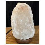 Himalayan Salt Lamp. Used. Tested and works.