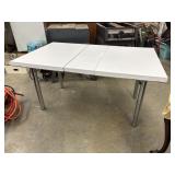 Mid-Century Modern Formica Expanding Table with