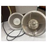 2 brooder lamp with a aluminum reflector, metal