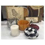 Fall decide and wall decorations