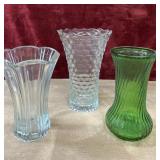 Bundle of vases.