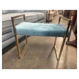 Moycor Berlin bench features a distinctive