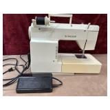 Singer Merrit 2112 sewing machine .