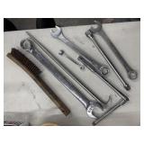 Multiple wrench styles, ratchet with an extension