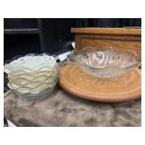Vintage crystal clear glass ruffled serving bowl